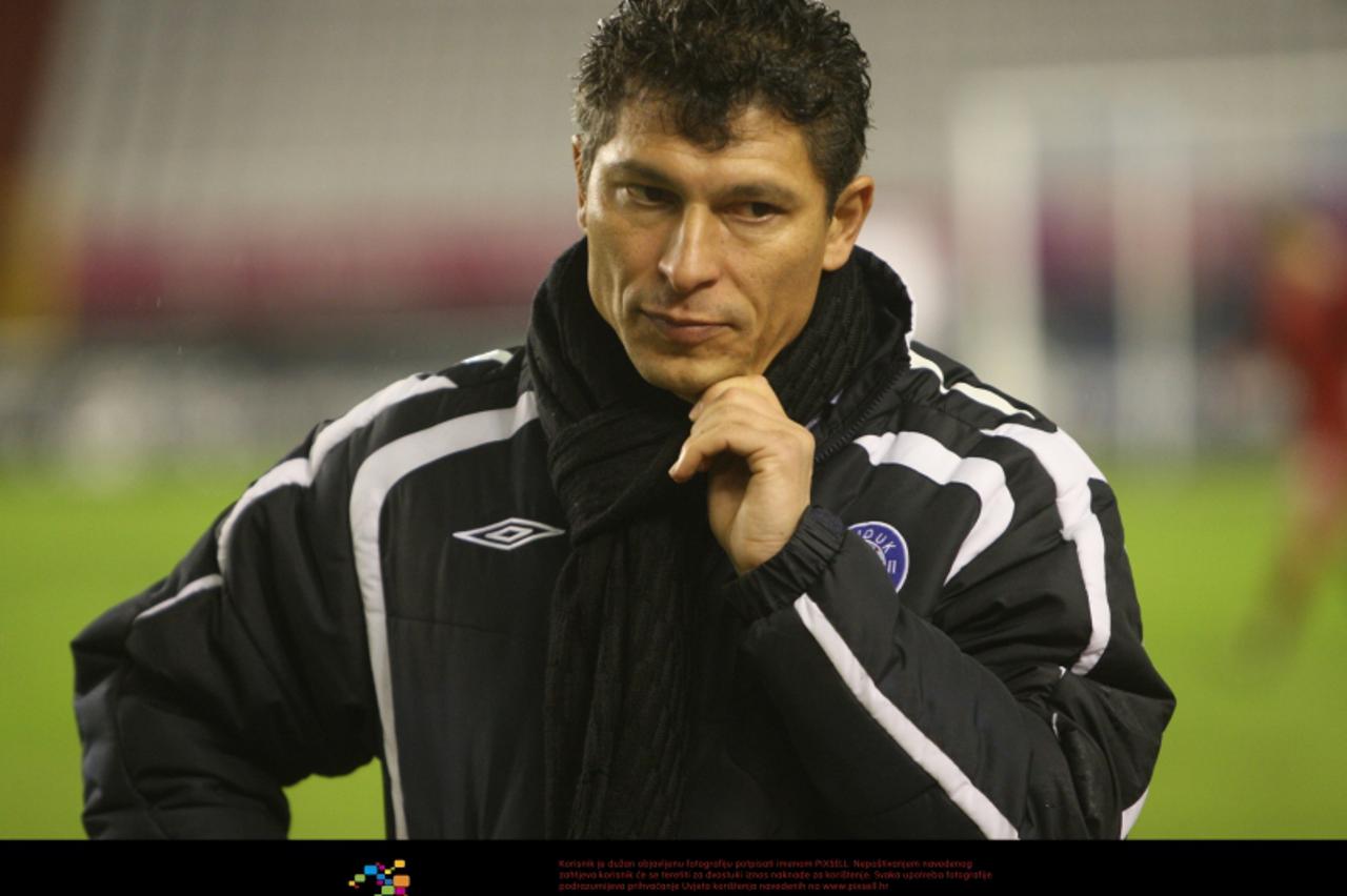 '23.11.2011., Poljud, Split - Hrvatski nogometni kup, cetvrtfinale, HNK Hajduk - NK Zagreb, 1. utakmica. Trener Krasimir Balakov na kraju utakmice. Photo: Ivo Cagalj/PIXSELL'