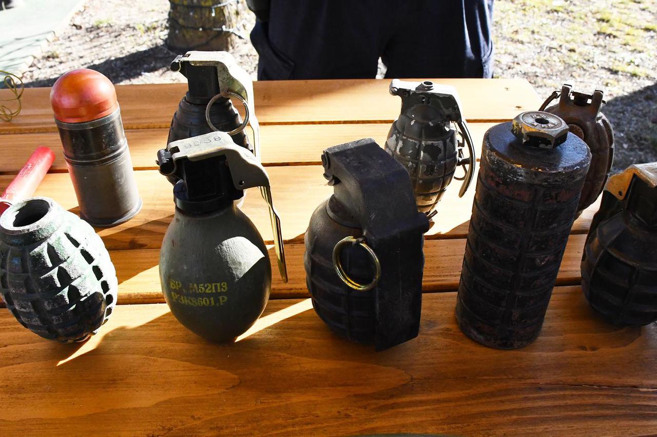 Vrpolje: Preventivna policijska akcija u sklopu kampanje "Manje oružja-manje tragedija"