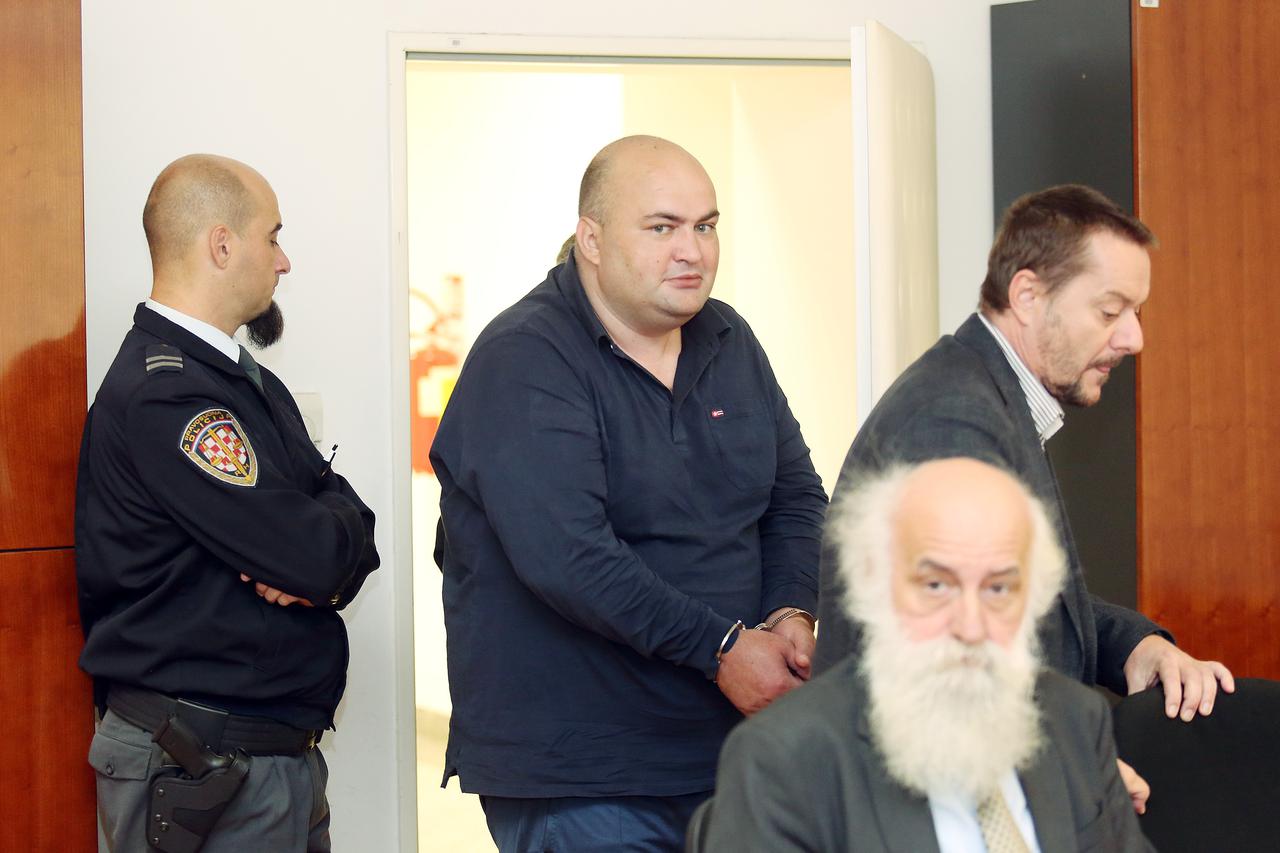 30.09.2015., Zagreb - Na Opcinskom kaznenom sudu pocelo sudjenje Miri Calusicu, Zvoni Rajicu i Hrvoju Begicu za sprecavanje dokazivanja (nagovarali su zrtve lihvara Mire Calusica da ne svjedoce protiv njega). Photo: Goran Jakus/PIXSELL