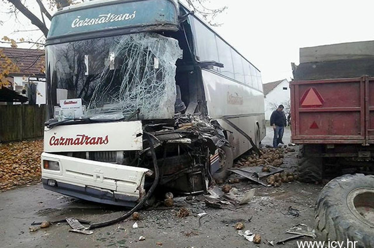 nesreća,sudar,autobus,Čazmatrans,Virovitica