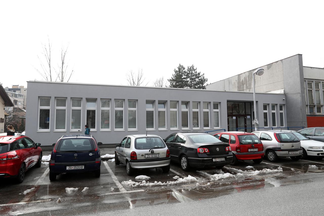 Zgrada mjesnog odbora Vrbik