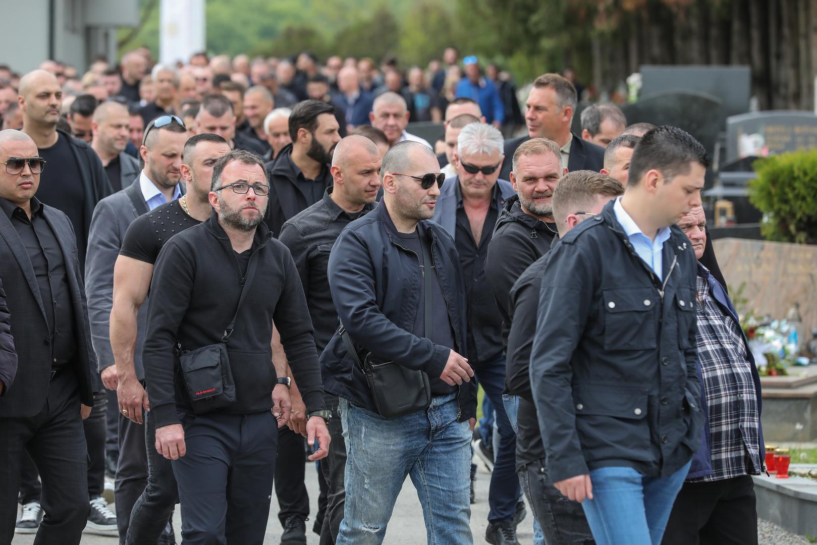 28.04.2023., Zagreb - Pogreb Tomislava Sablje, koji je ubijen u nocnom klubu "Ritz", odrzan je na groblju Markovo Polje. Optuzenik iz Uskokove akcije Tebra Tomislav Sabljo ubijen je hicima iz vatrenog oruzja u nakon fizickog sukoba vise osoba.   Photo: Jurica Galoic/PIXSELL