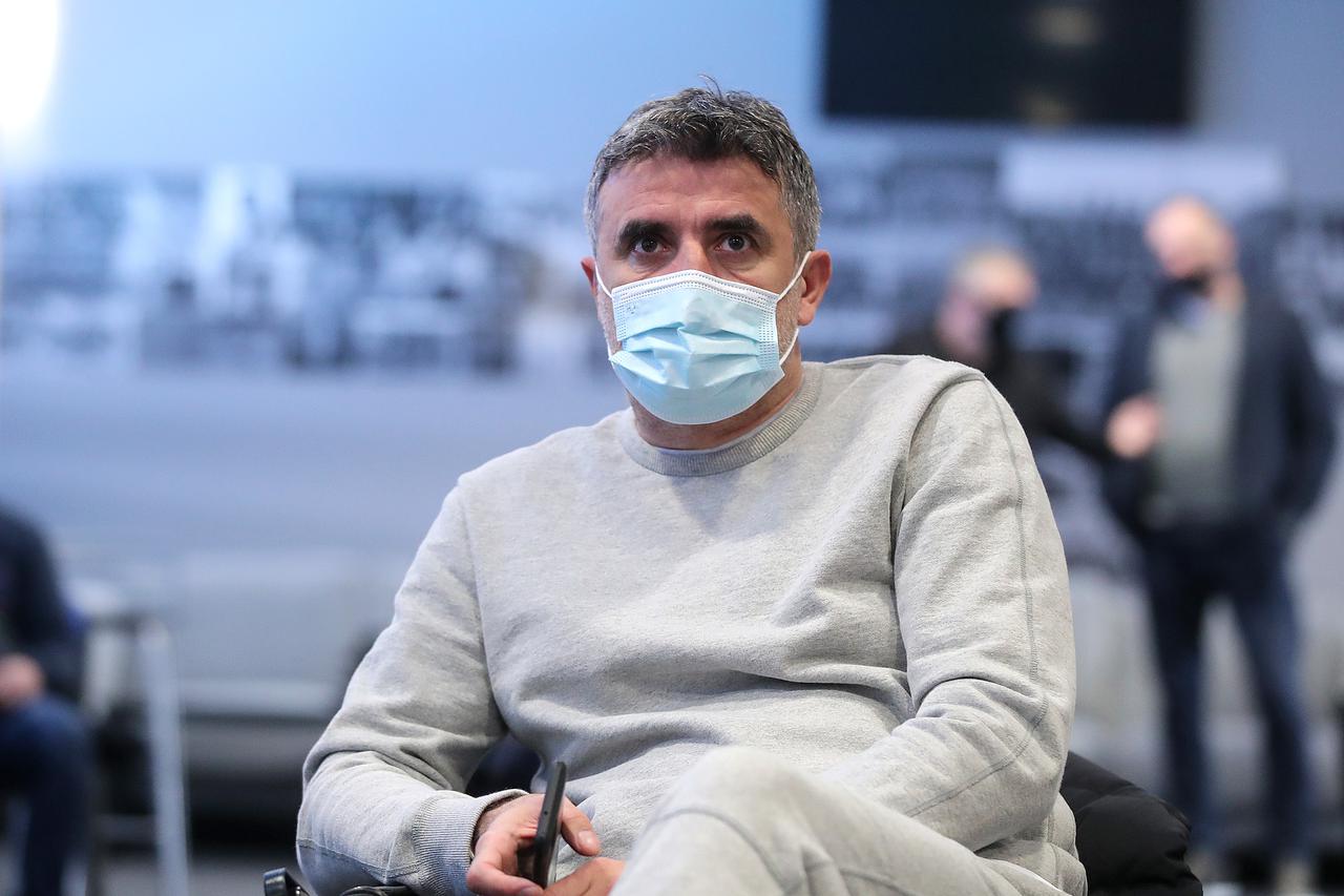 Zagreb: Zoran Mamić u prostorijama Dinama pratio ždrijeb 1/6 finala Europske lige