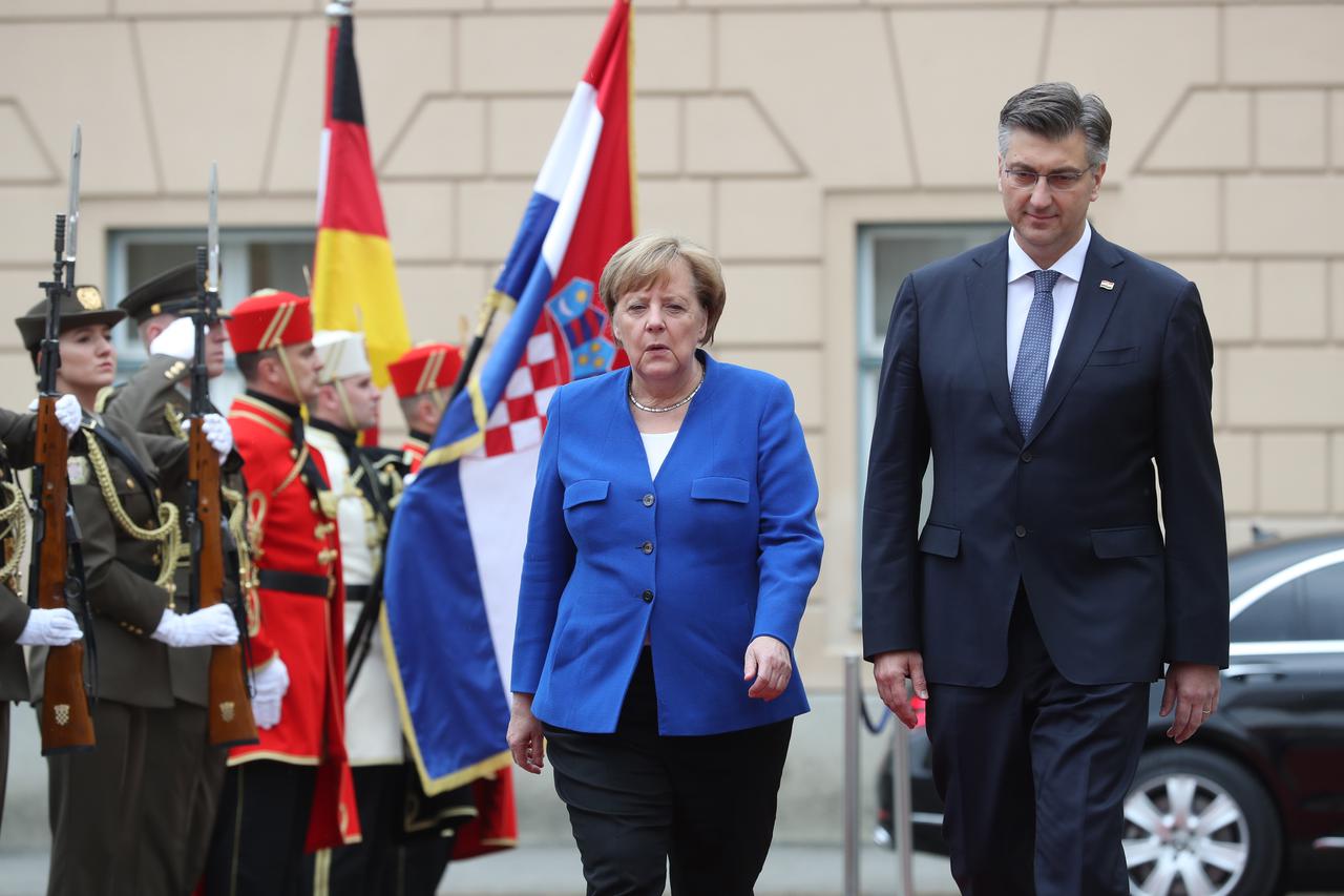 Angela Merkel u Banskim dvorima se susrela s premijerom Andrejom Plenkovićem
