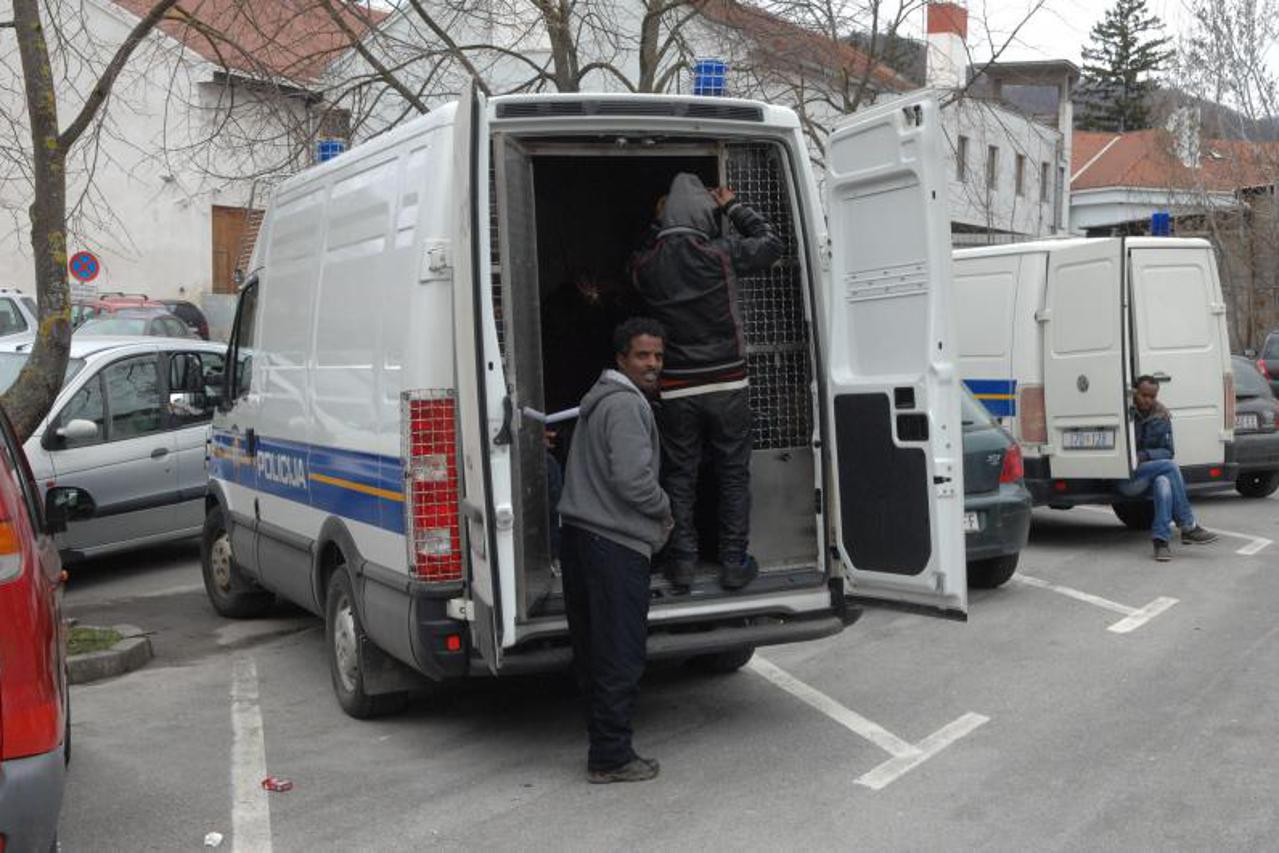 ilegalci,policija