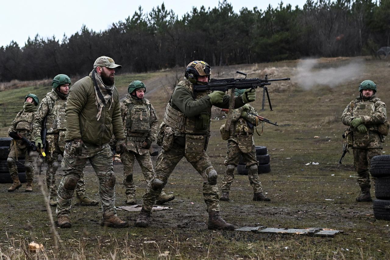 Ukrainian servicemen attend a training near the town of Pokrovsk
