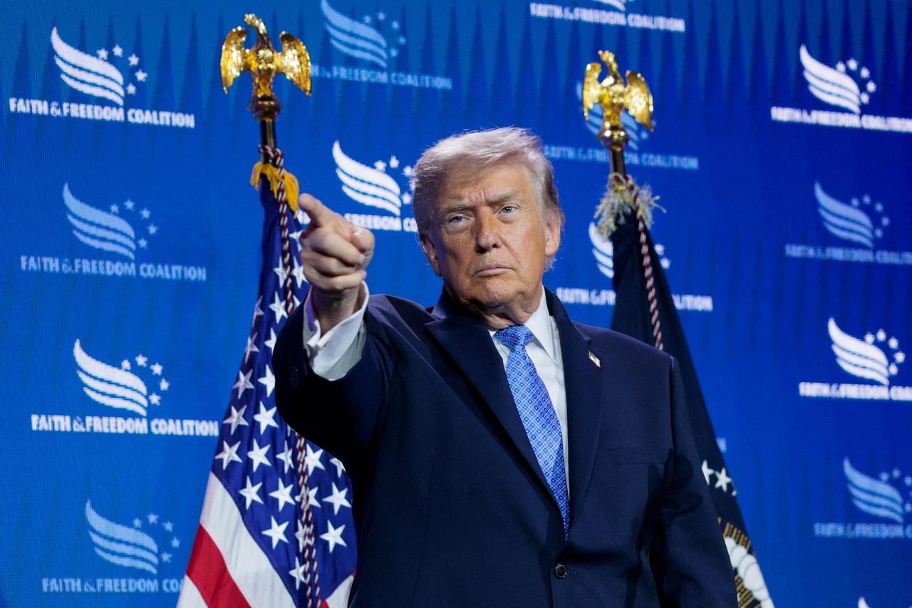 storyeditor/2026-06-30/2026-06-26T185458Z_1976072393_RC2U1MALEDVR_RTRMADP_3_USA-TRUMP.JPG