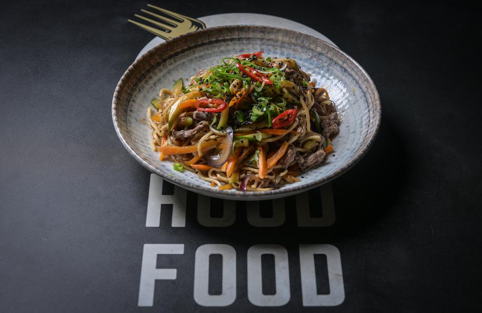 Dugo Selo: Restoran Hood Food