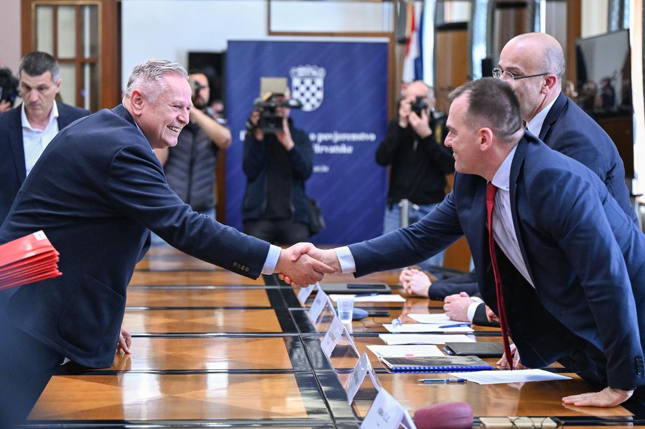 Zagreb: Socijaldemokrati predali listu DIP-u