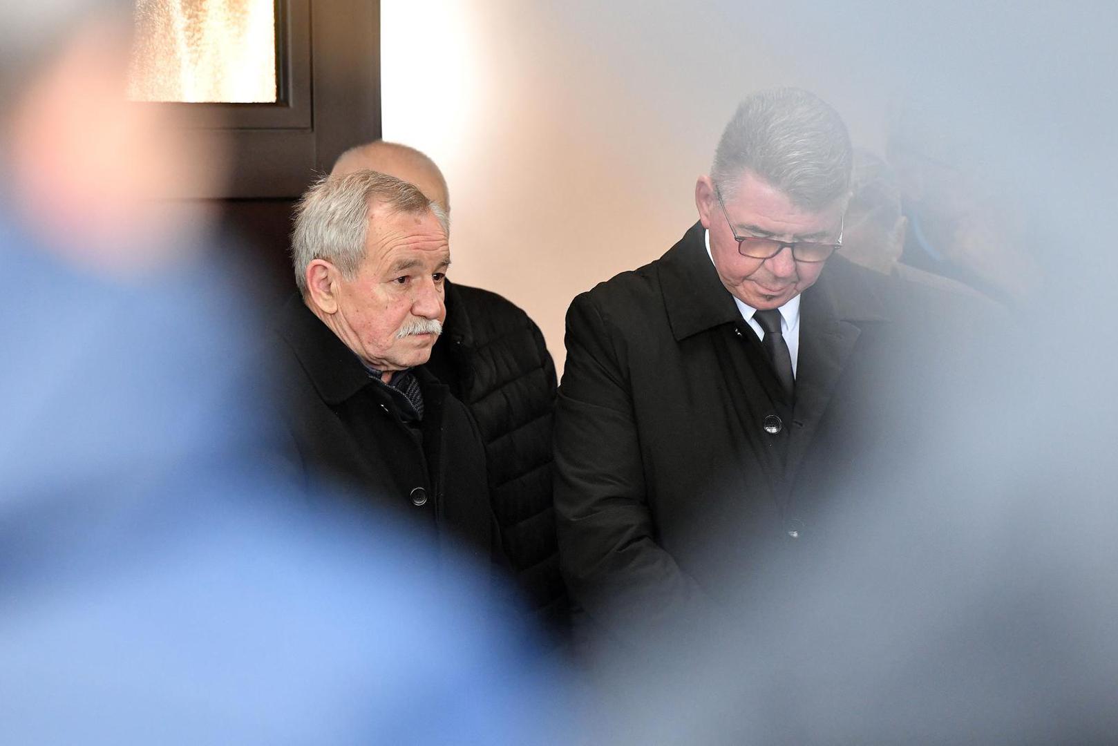 Na njegov pogreb u Mursko Središće došli su i mnogi poznati, među kojima je bio i Drago Vabec, bivši nogometaš.