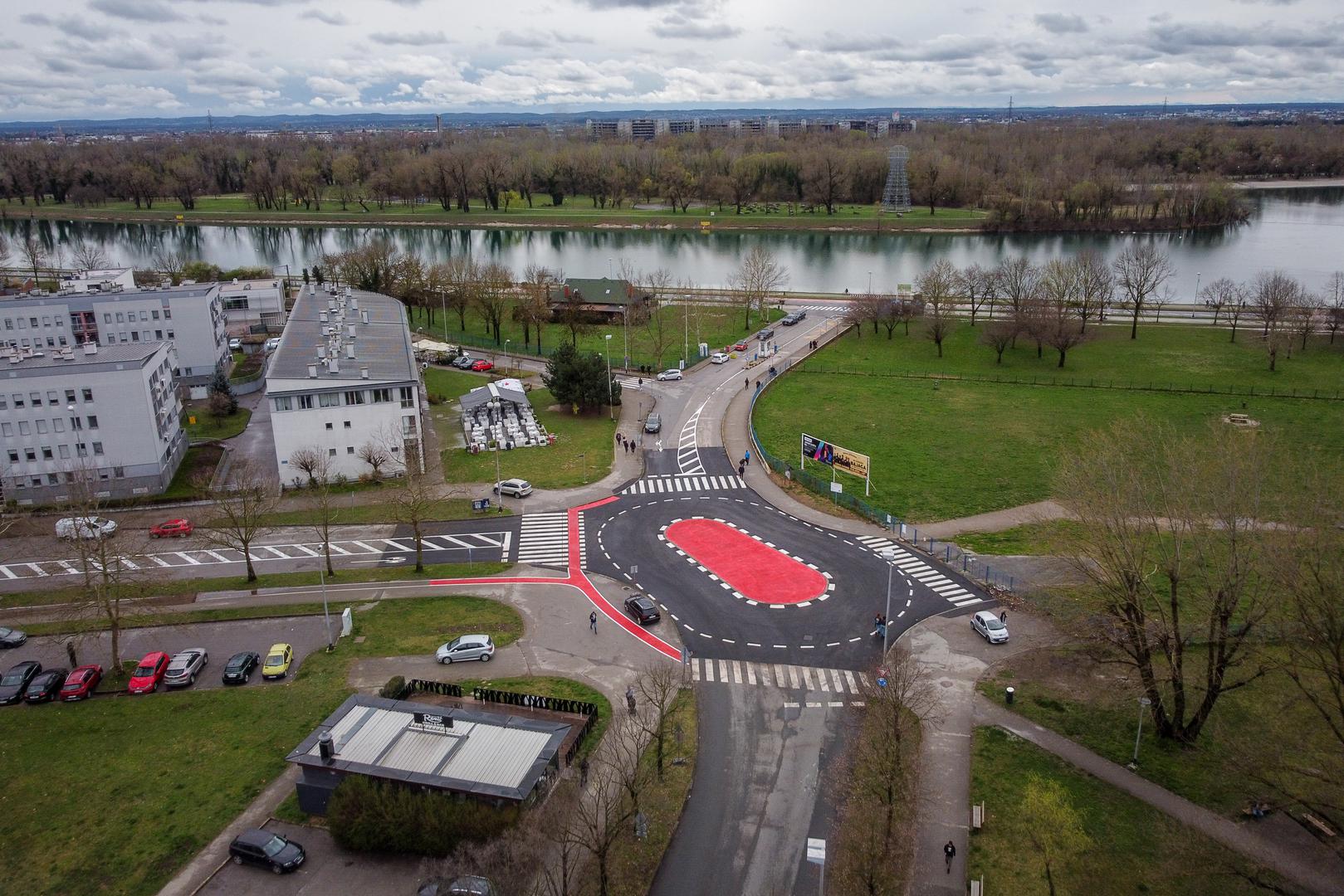 Vozači za ovkava riješenja nemaju ništa protiv, a stručnjaci kažu da su za problem gužvi nužna i druga rješenja.
