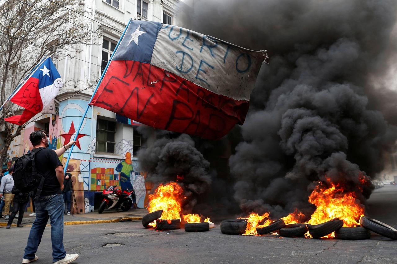 Protests against Chile's government during the coronavirus disease (COVID-19) pandemic in Valparaiso.