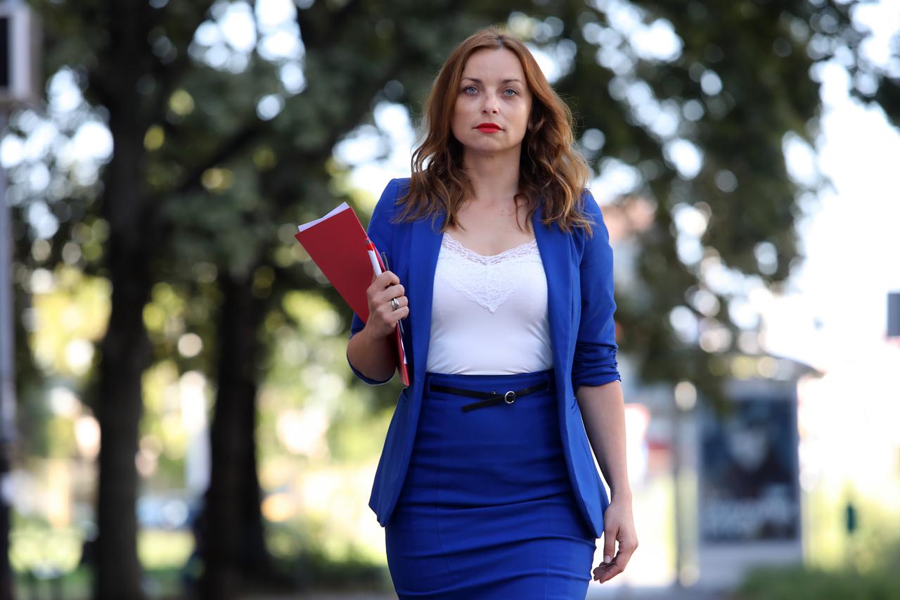 Članica SDP-a, Zrinka Bauer, prva žena koja se kandidira za Predsjedništvo SDP