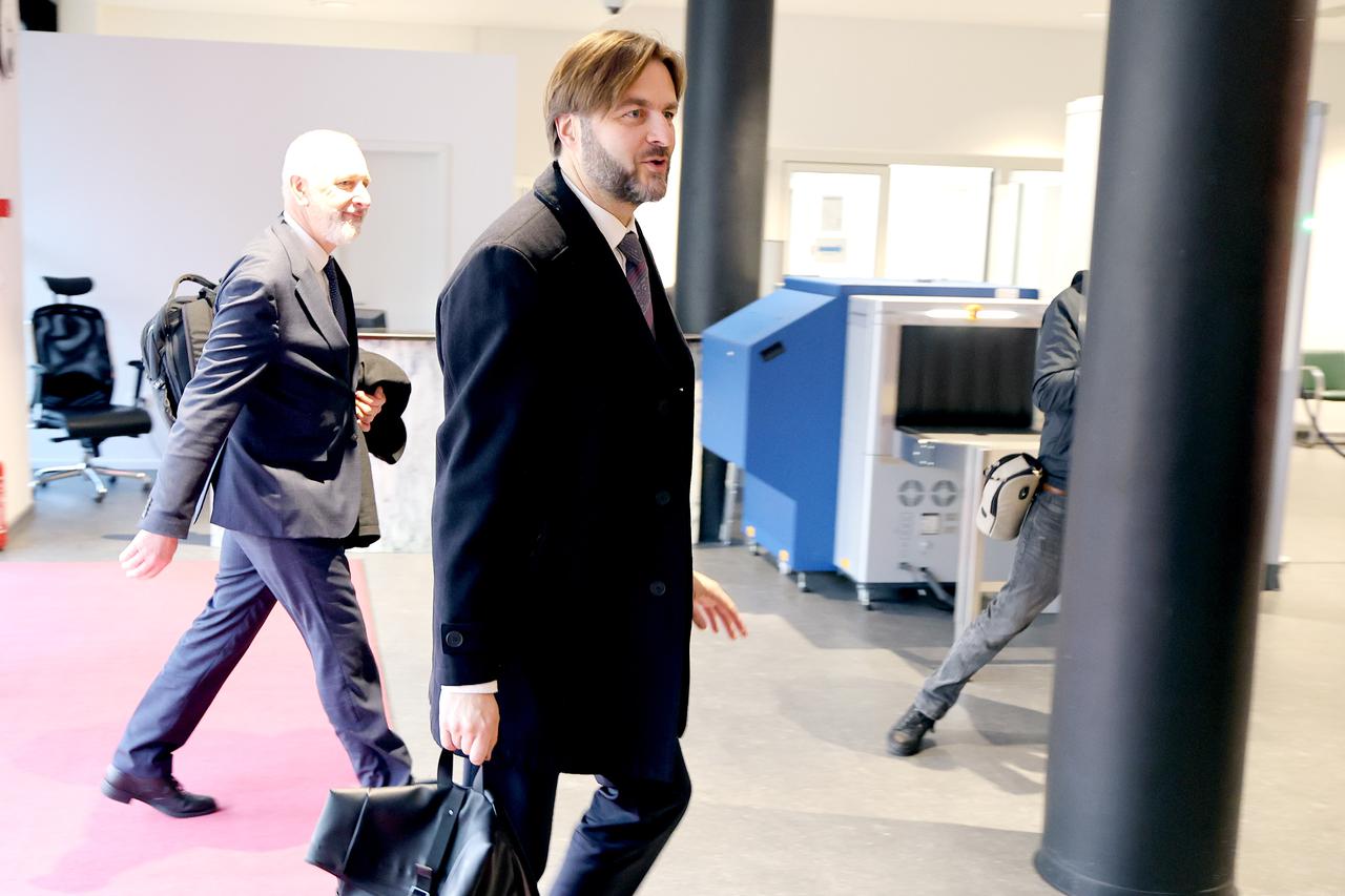 Zagreb: Budući ministar financija Tomislav Ćorić stigao u Sabor