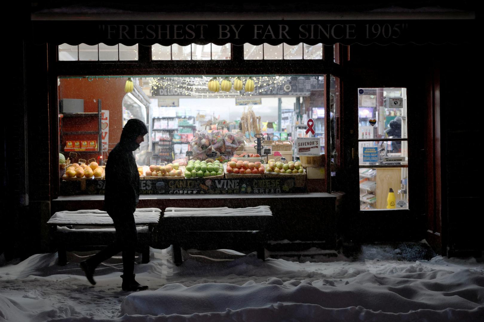 Uoči oluje prognoze predviđaju "žestoko hladne temperature i opasno hladne vjetrove" od južnih nizina do sjeveroistoka, što će imati "produljene, opasne učinke na putovanja i infrastrukturu."