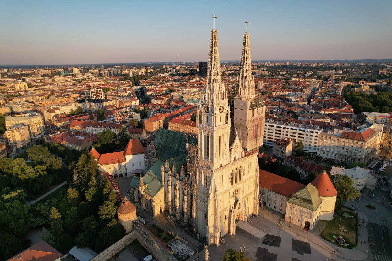 Fotografije iz zraka zagrebačke katedrale