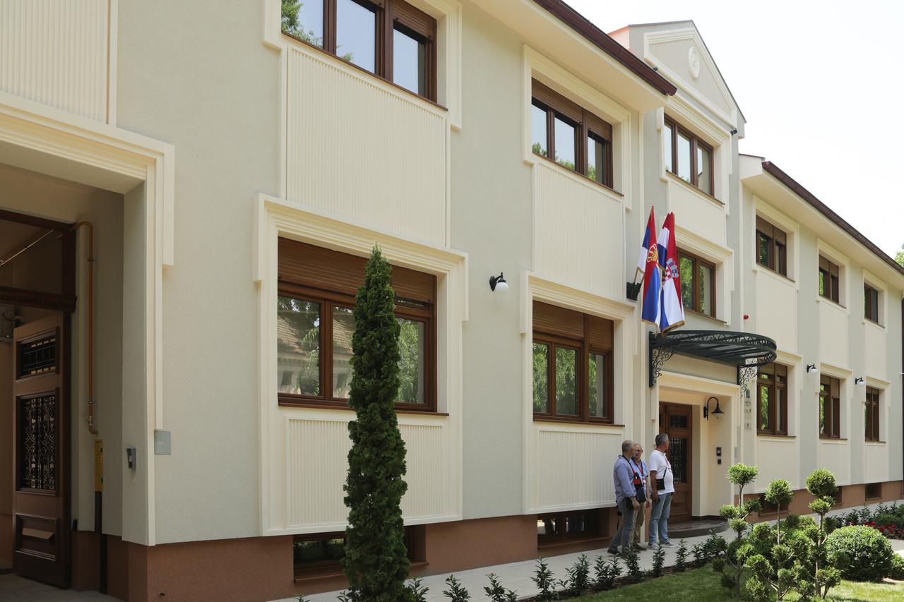 Subotica: Premijer Plenković u nazočnosti srbijanske kolegice Ane Brnabić otvorio novo sjedište hrvatske manjine u Srbiji 