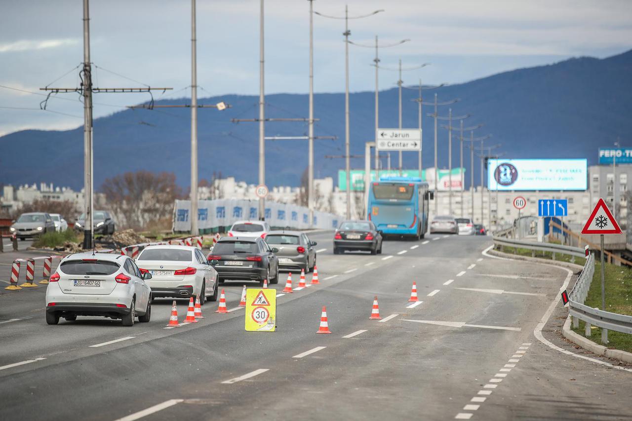 Zagreb: Za promet otvoren Jadranski most