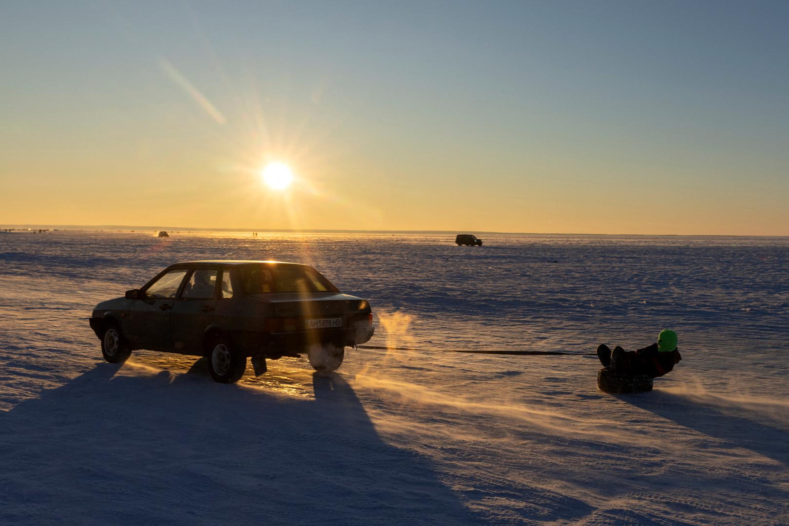 Iako se grad suočava s ozbiljnim problemima uslijed ruskih raketnih i bespilotnih napada, koji su pogodili ključnu civilnu infrastrukturu, stanovnici Kijeva nisu dopustili da ih rat zaustavi.