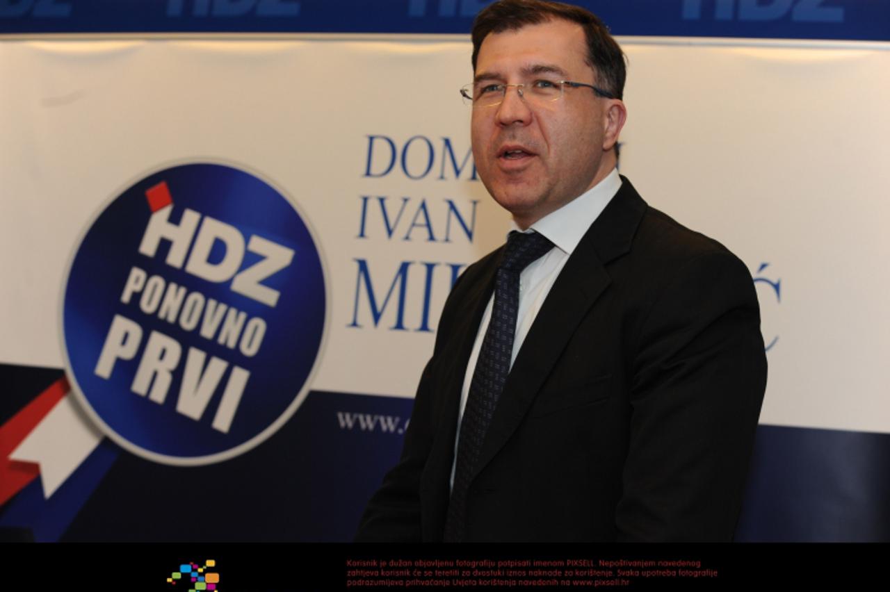 '17.05.2012., Sibenik - Domagoj Ivan Milosevic kandidat za predsjednika Hrvatske Demokratske zajednice - HDZ-a, predstavio svoj program u prostorijama stranke u Sibeniku Photo: Hrvoje Jelavic/PIXSELL'