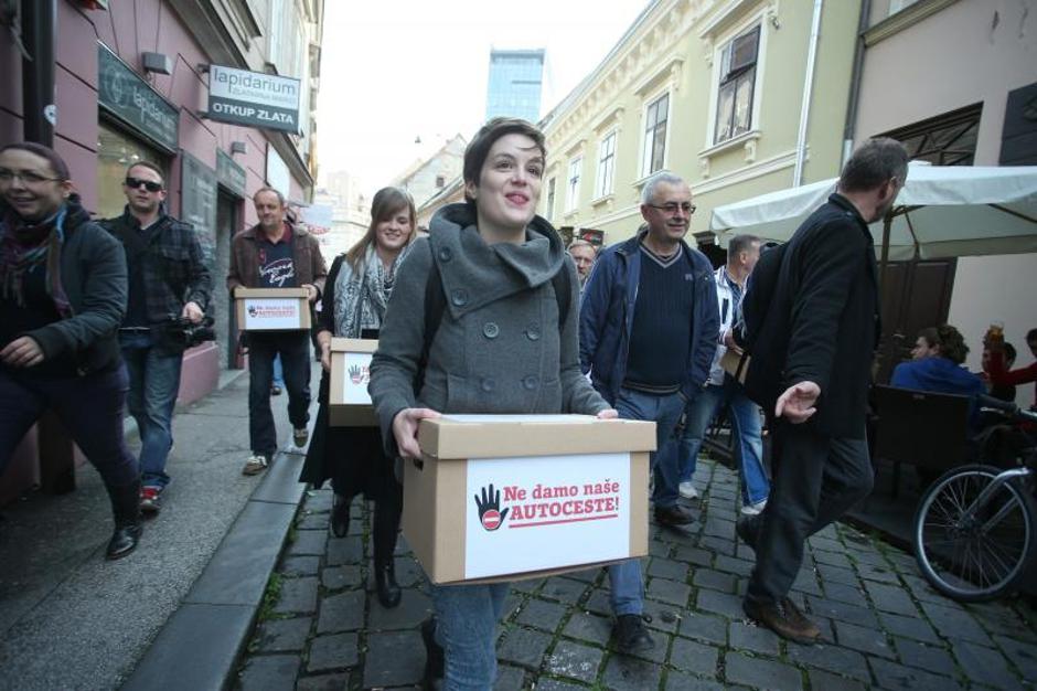 predaja potpisa,ne dajmo naše autoceste