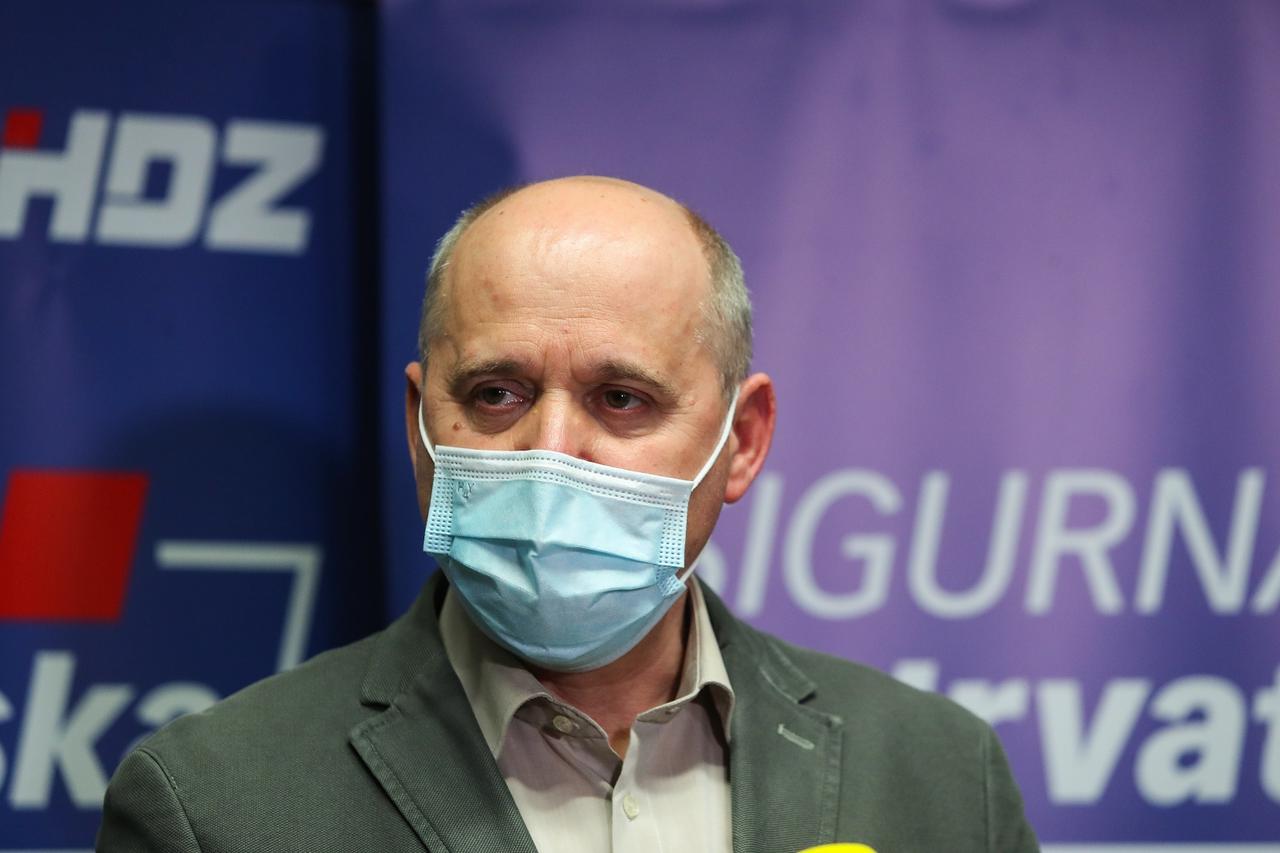 Zagreb: Dolazak članova HDZ-a na sjednicu Predsjedništva i Nacionalnog vijeća