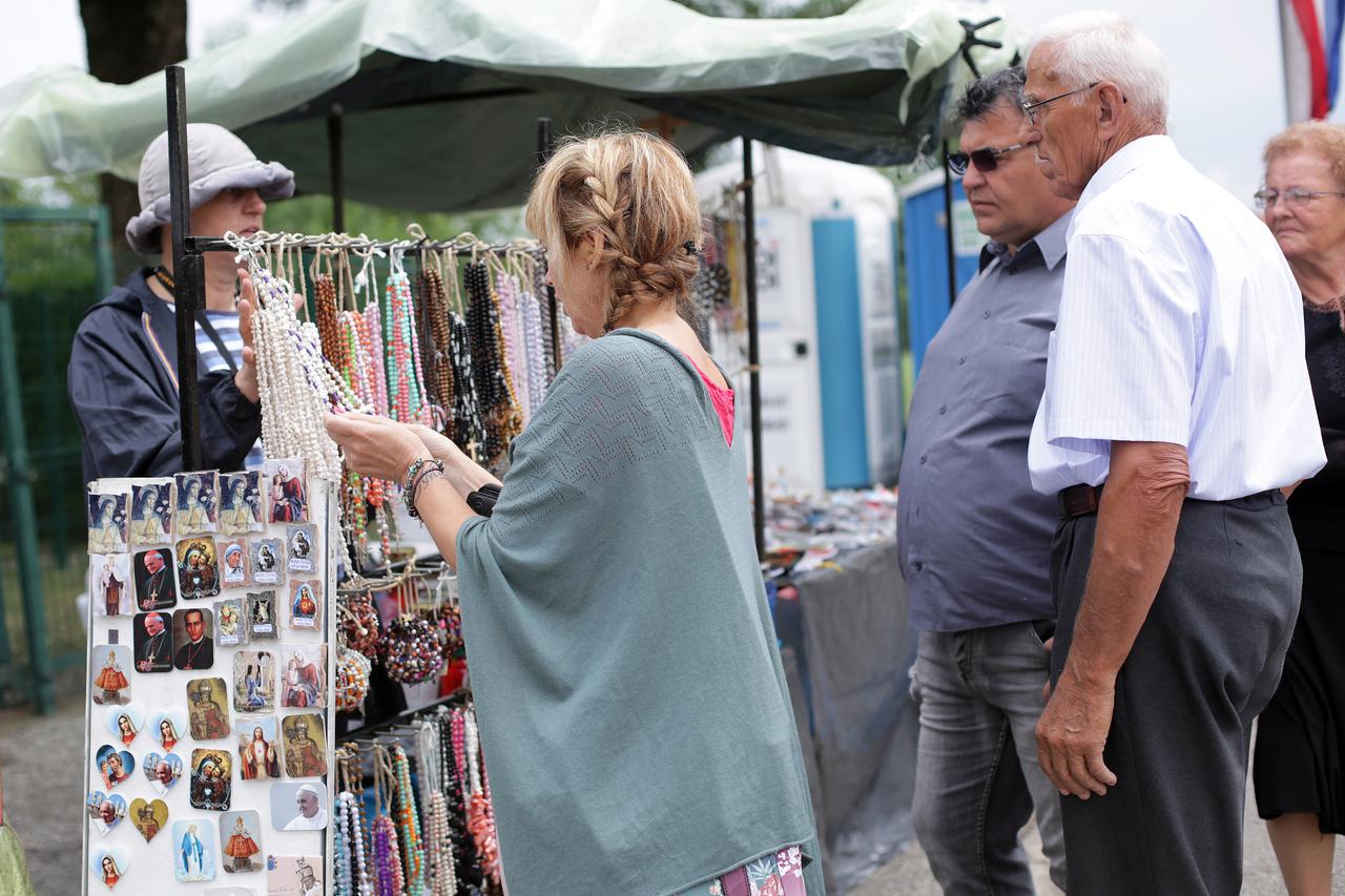 11.08.2016., Zagreb -  Udruga gradjana Svete Klare obiljezava 11. kolovoza Dan svete Klare, poznatiji pod nazivom Klarinje.  Photo: Luka Stanzl/PIXSELL