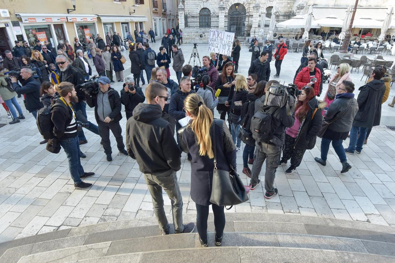 Prosvjed u Zadru zbog puštanja Daruvarca