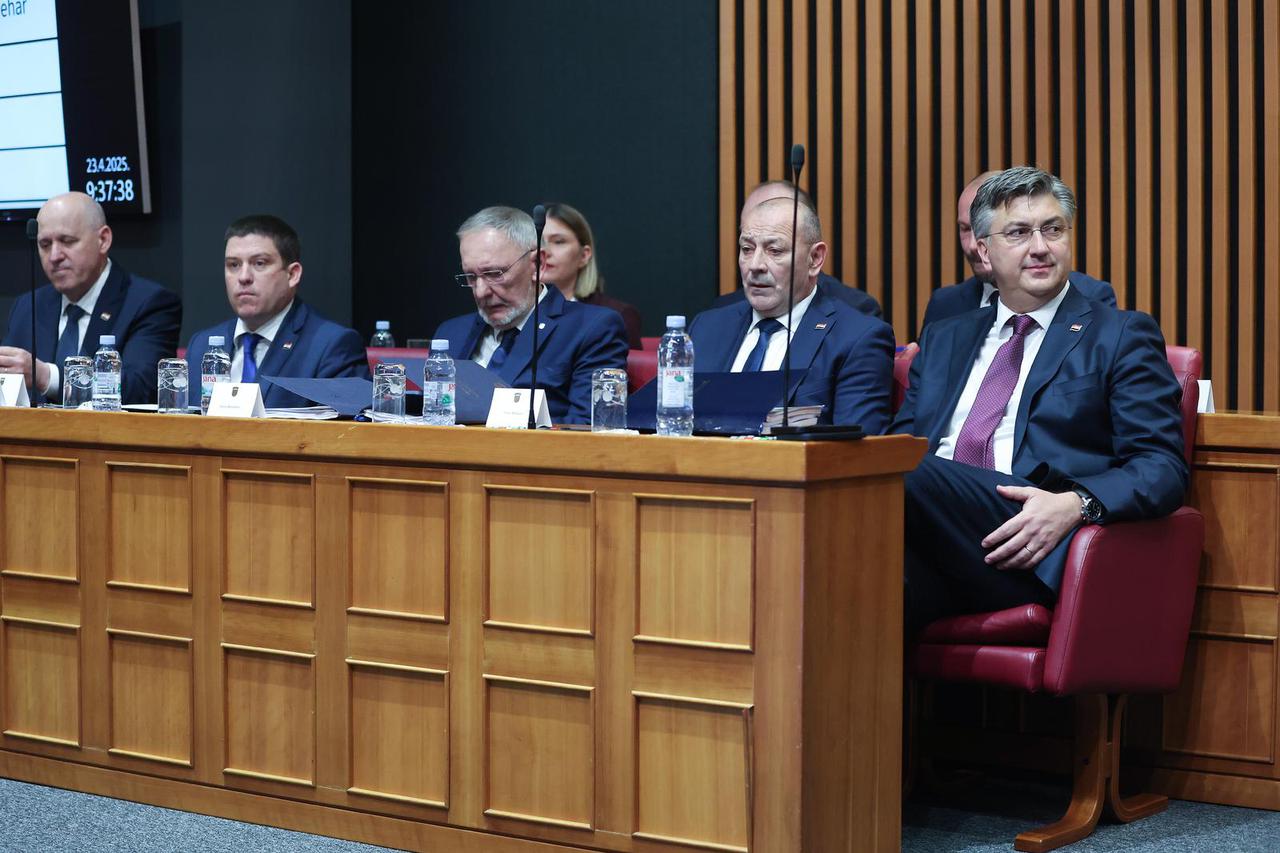 Zagreb: Aktualno prijepodne u Saboru 