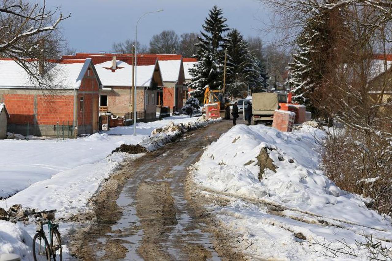 Račinovci,nasip