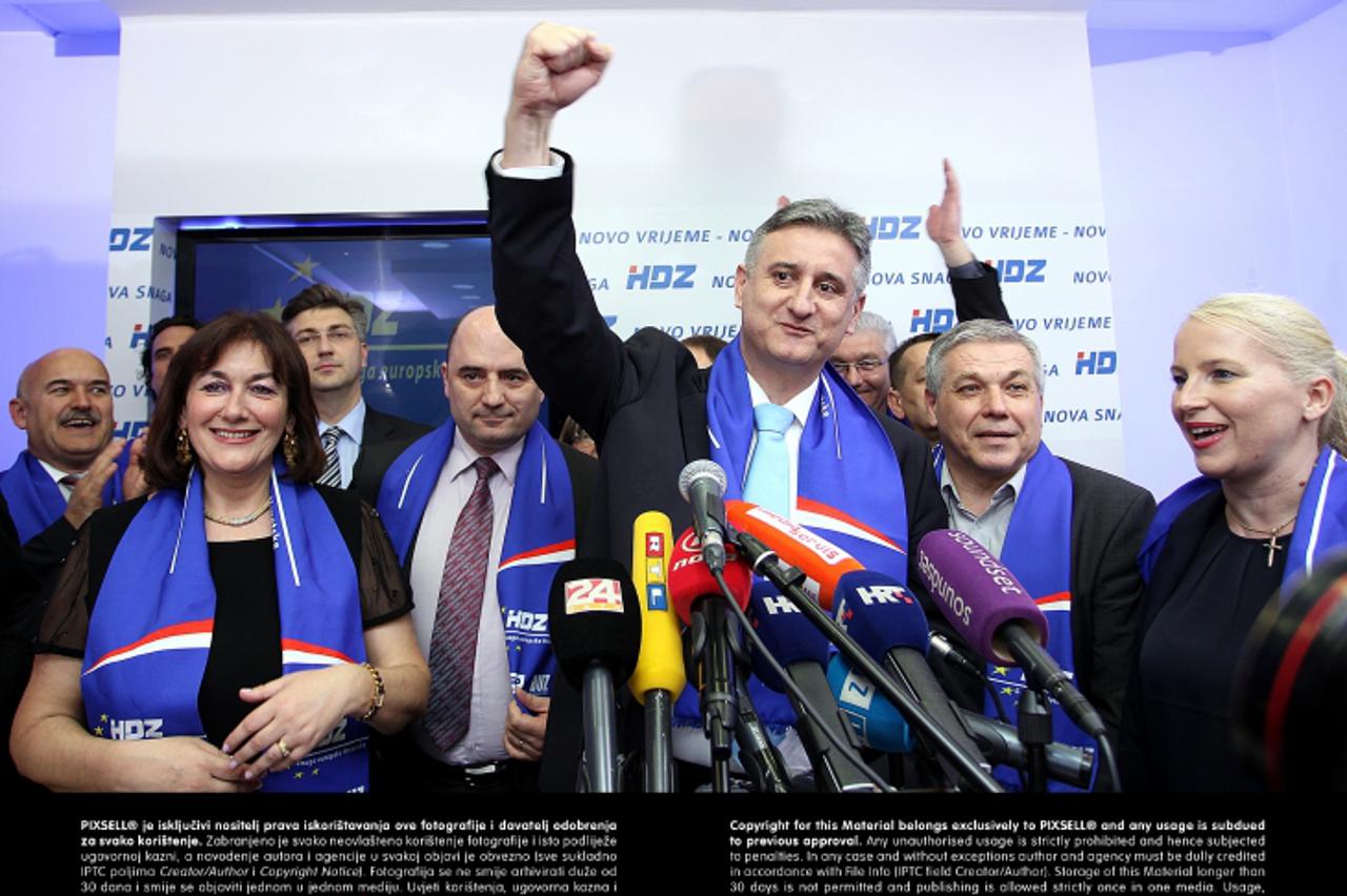 '14.04.2013., Zagreb - Obracanje predsjednika HDZ-a Tomislava Karamarka nakon prvih rezultata izbora za Europski parlament u sredisnjici stranke na Trgu zrtava fasizma 4. Prema prvim rezultatima, kand