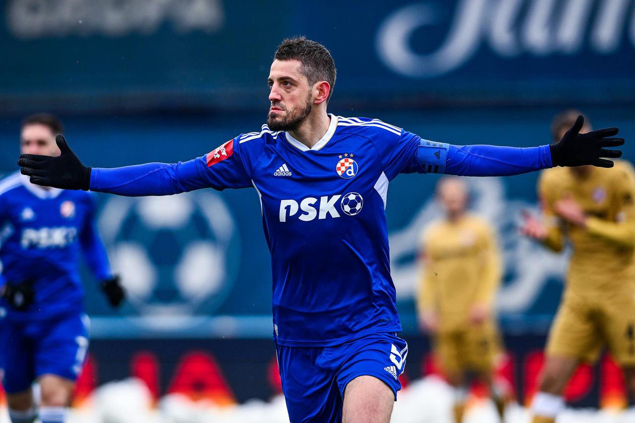 Dinamo uvjerljiv, na poluvremenu vodi 3:0