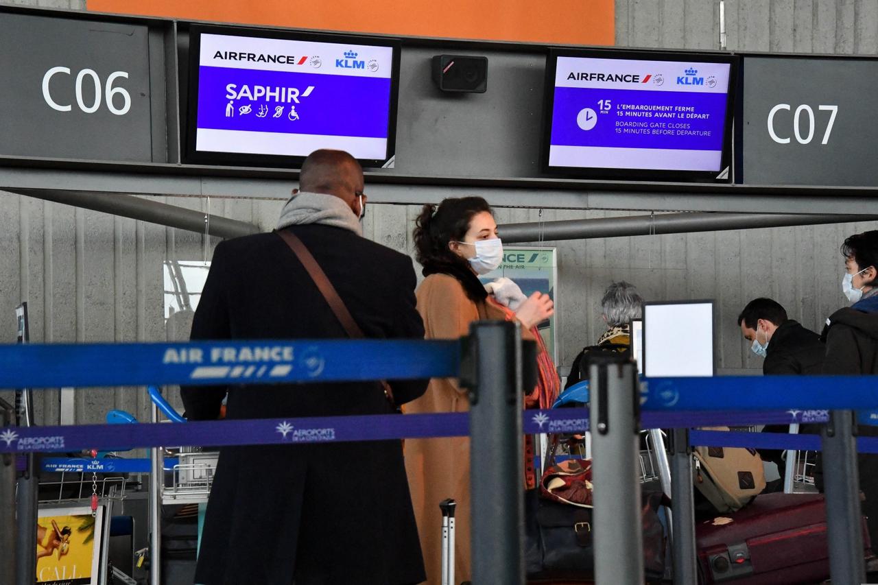 Traffic Resumes At Nice Airport