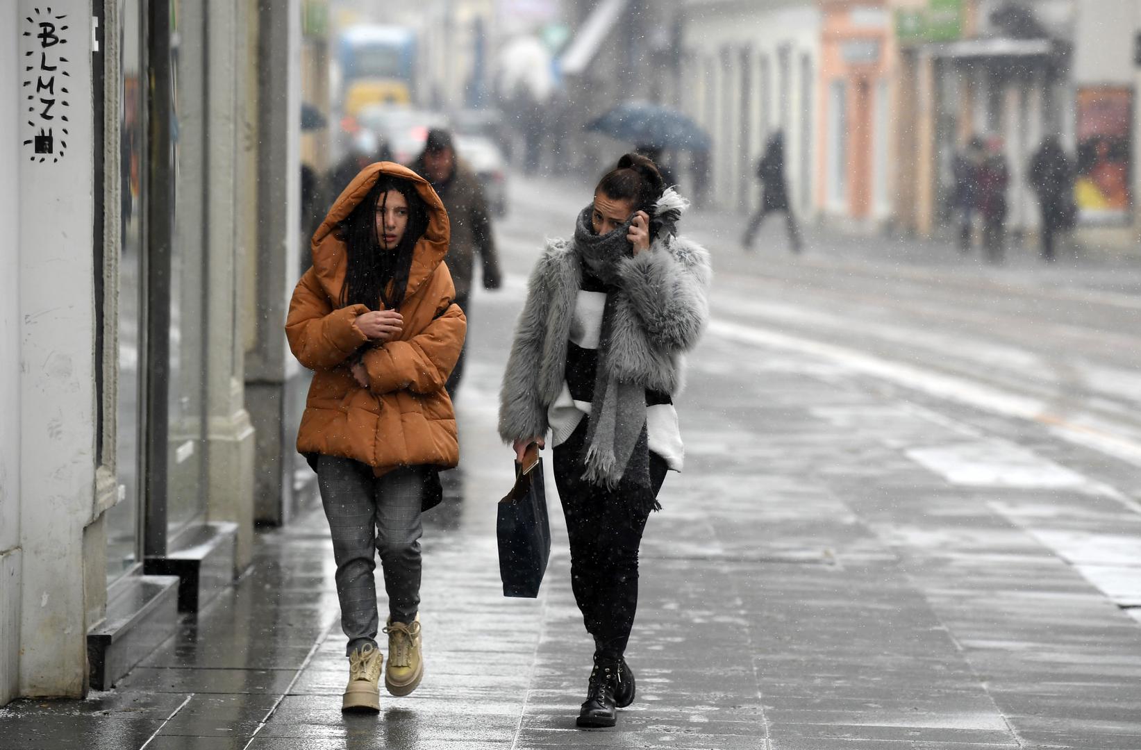 1.3.2018. u Zagrebu je počeo padati snijeg popraćen ledenim vjetrom. 
