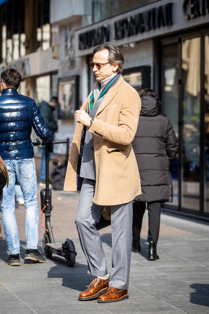 Centrom metropole prošetao je i bivši maneken Adnan Taletović.