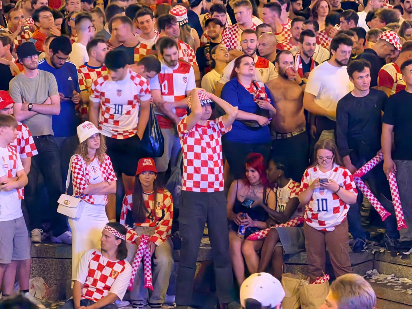 Hrvatska nogometna reprezentacija otvorila je Svjetsko prvenstvo 2026. porazom 2:4 protiv Engleske u Dallasu, u utakmici punoj preokreta i šest pogodaka.
