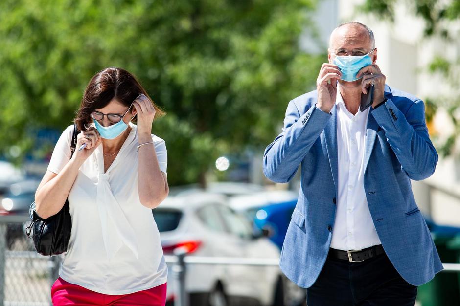 Split: Marijana i Ivica Puljak izašli na izbore za X. saziv Hrvatskog sabora