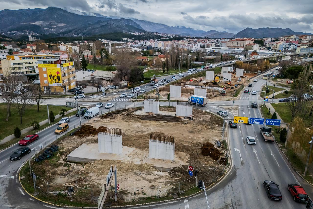 Solin: Pogled iz zraka na radove  na proširenju Širine i pripreme za novi most