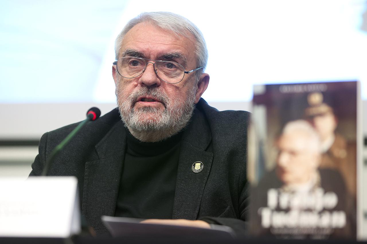 Zagreb: Promocija knjige Krešimira Kašpara, Franjo Tu?man kronologija života i rada 1922.-1999. 