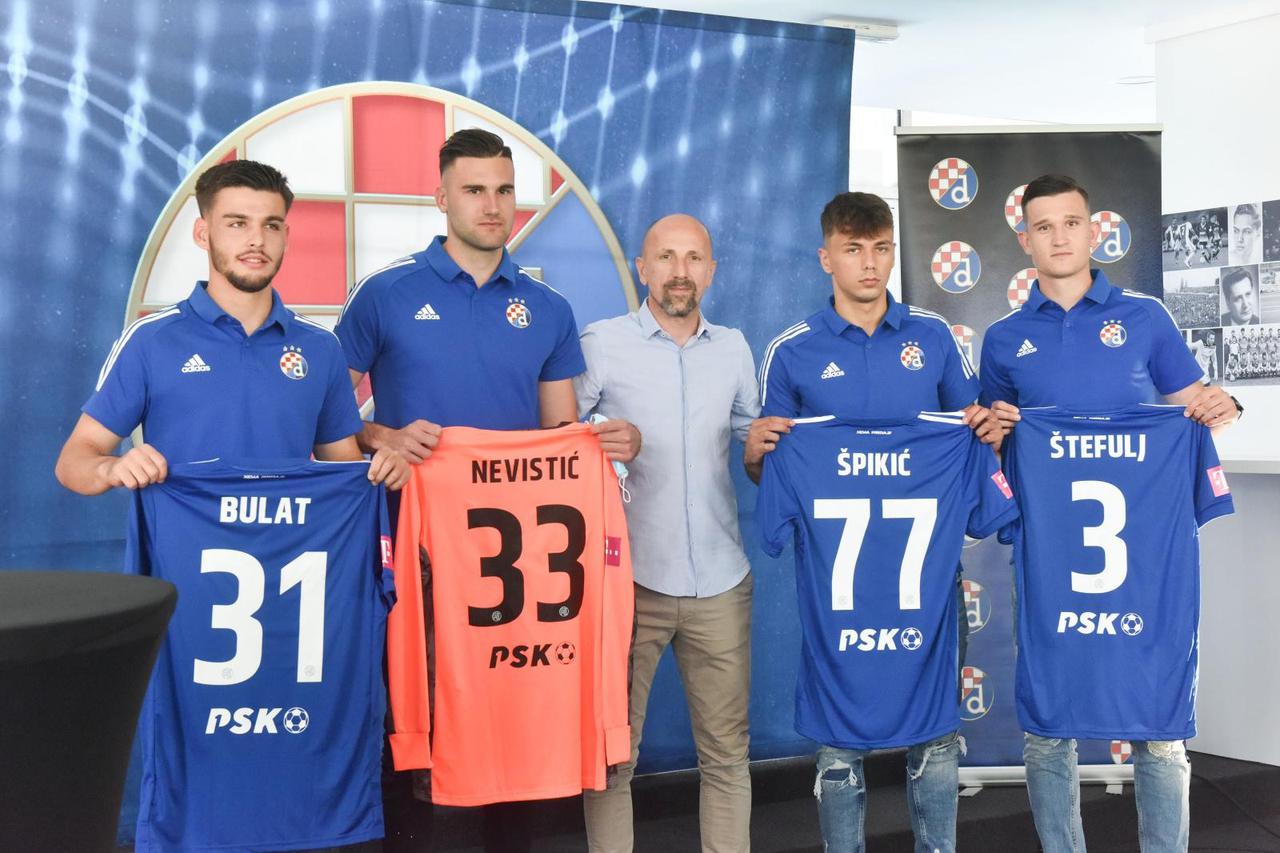 Zagreb: GNK Dinamo predstavio četiri nova pojačanja