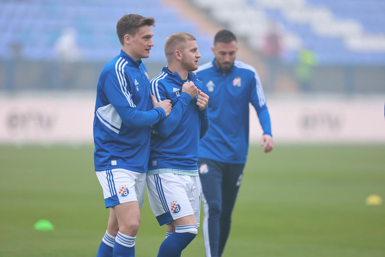 Zagrijavanje igrača Dinama uoči utakmice protiv Osijeka