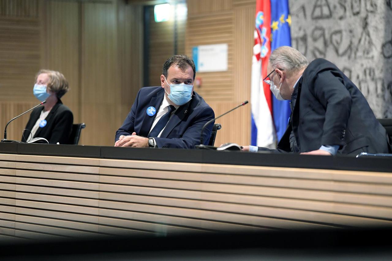 Zagreb: Nacionalni stožer za civilnu zaštitu održao konferenciju za medije