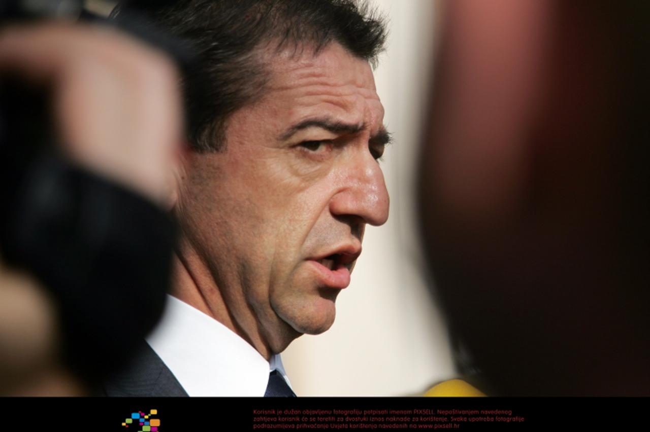 '20.03.2012., Dom sportova, Zagreb - Dolazak zastupnika na Nacionalno vijece sredisnjice HDZa. Darko Milinovic Photo: Borna Filic/PIXSELL'