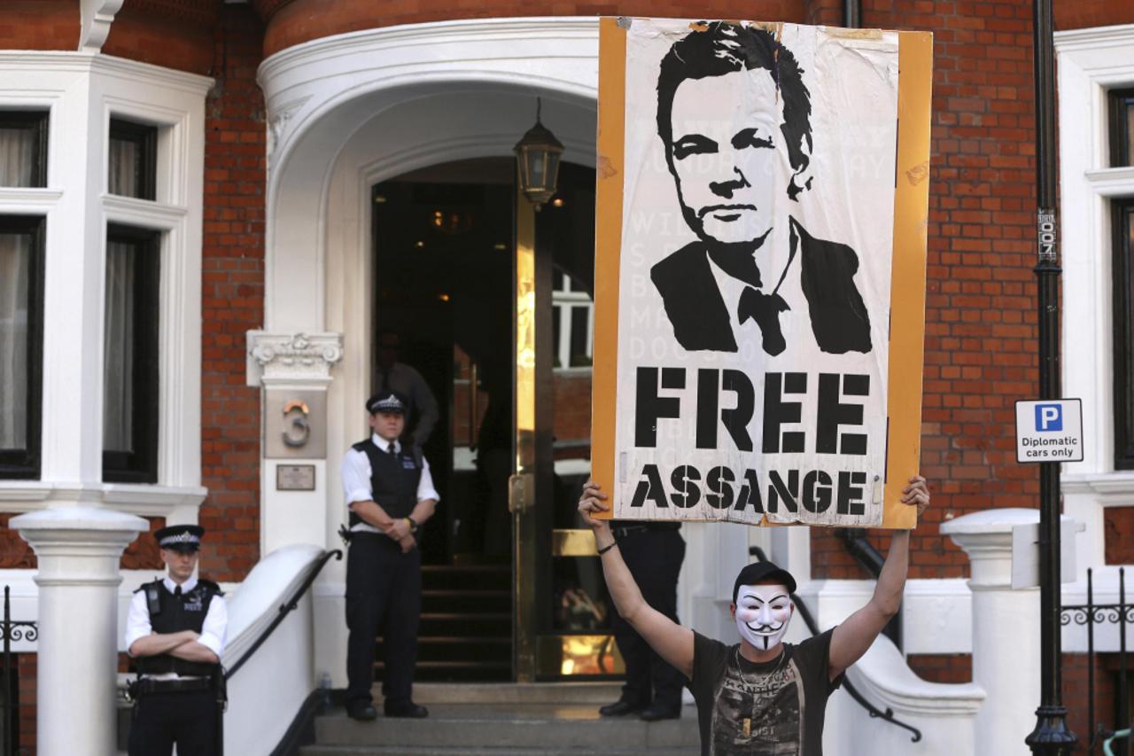 Julian Assange, prosvjedi (1)
