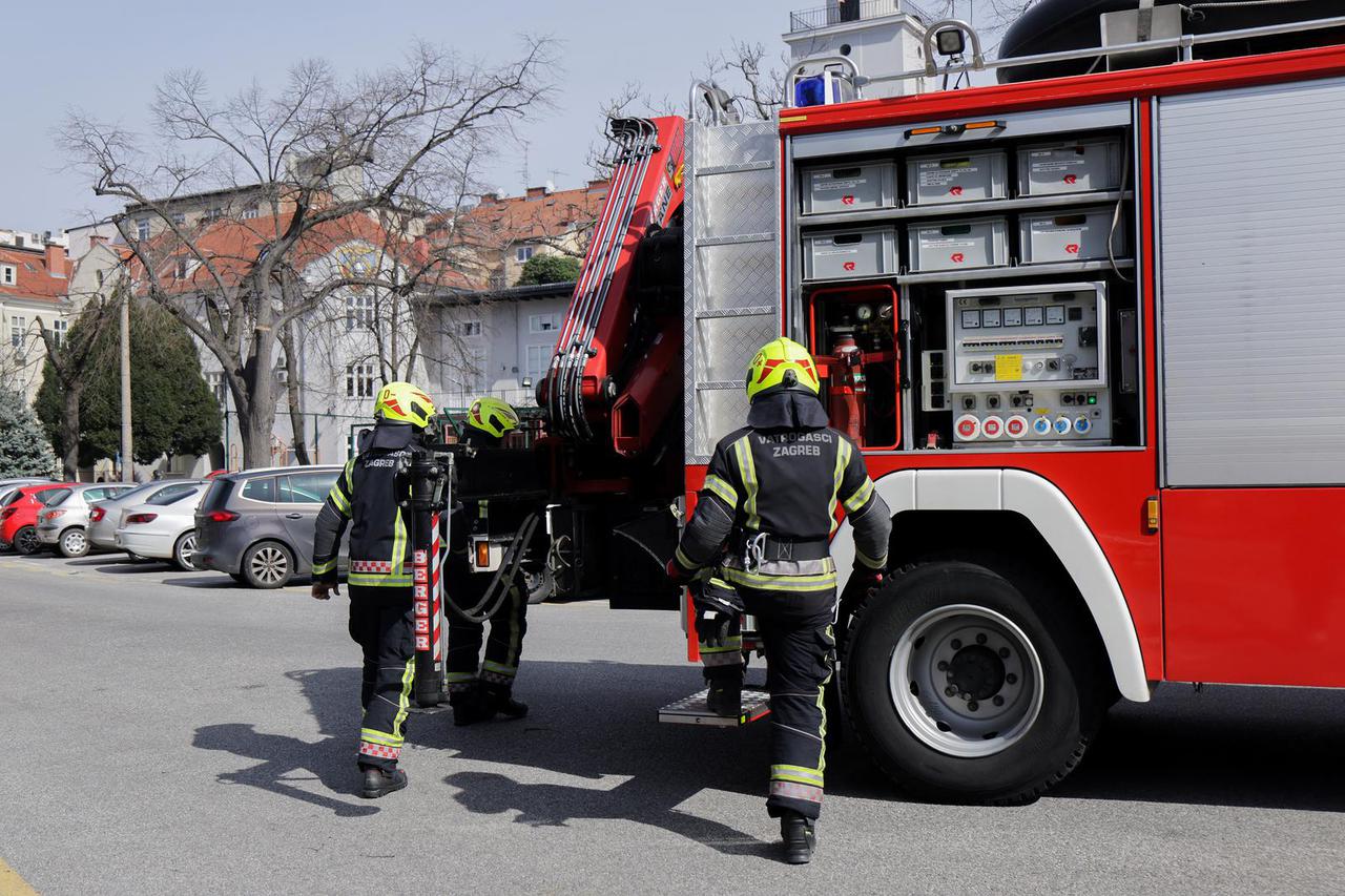 Vatrogasci Javne vatrogasne postaje Zagreb