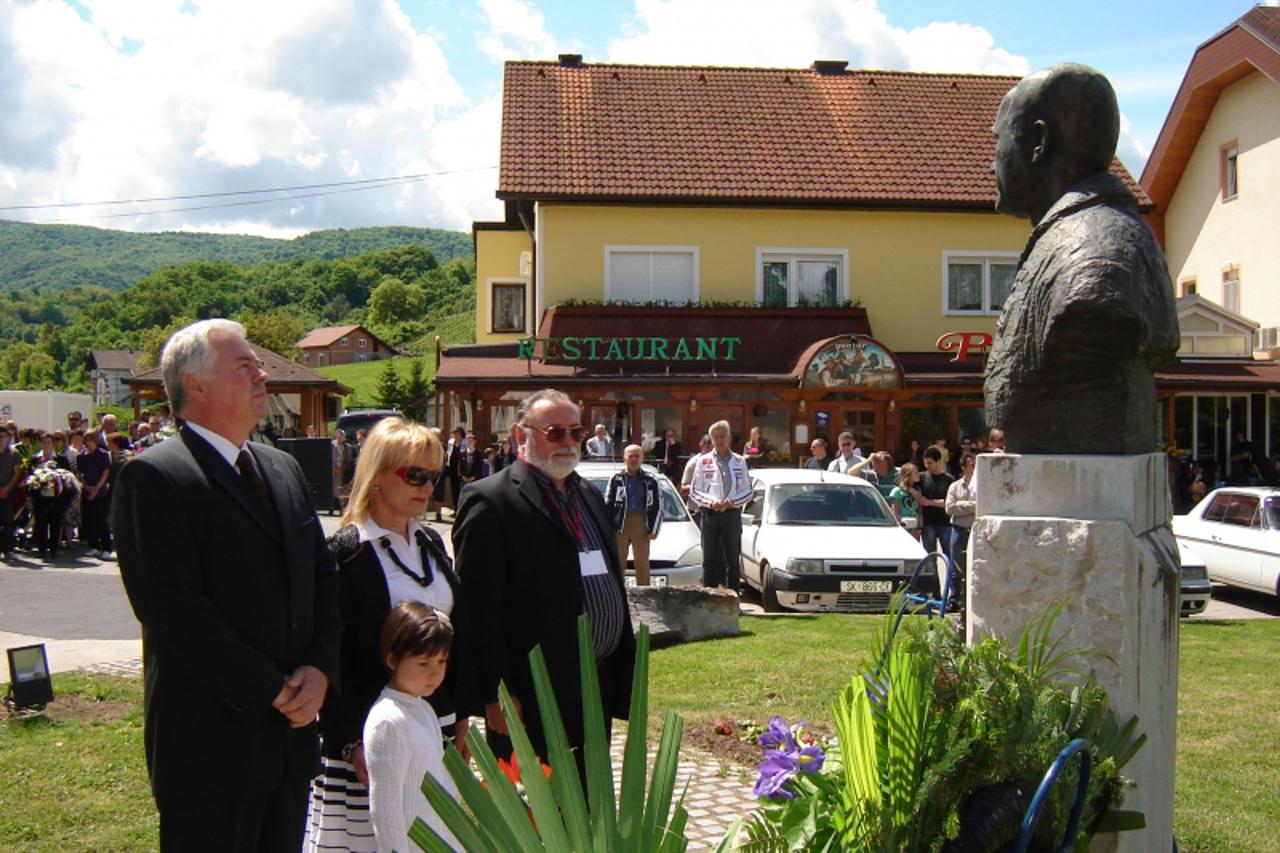 '                               '