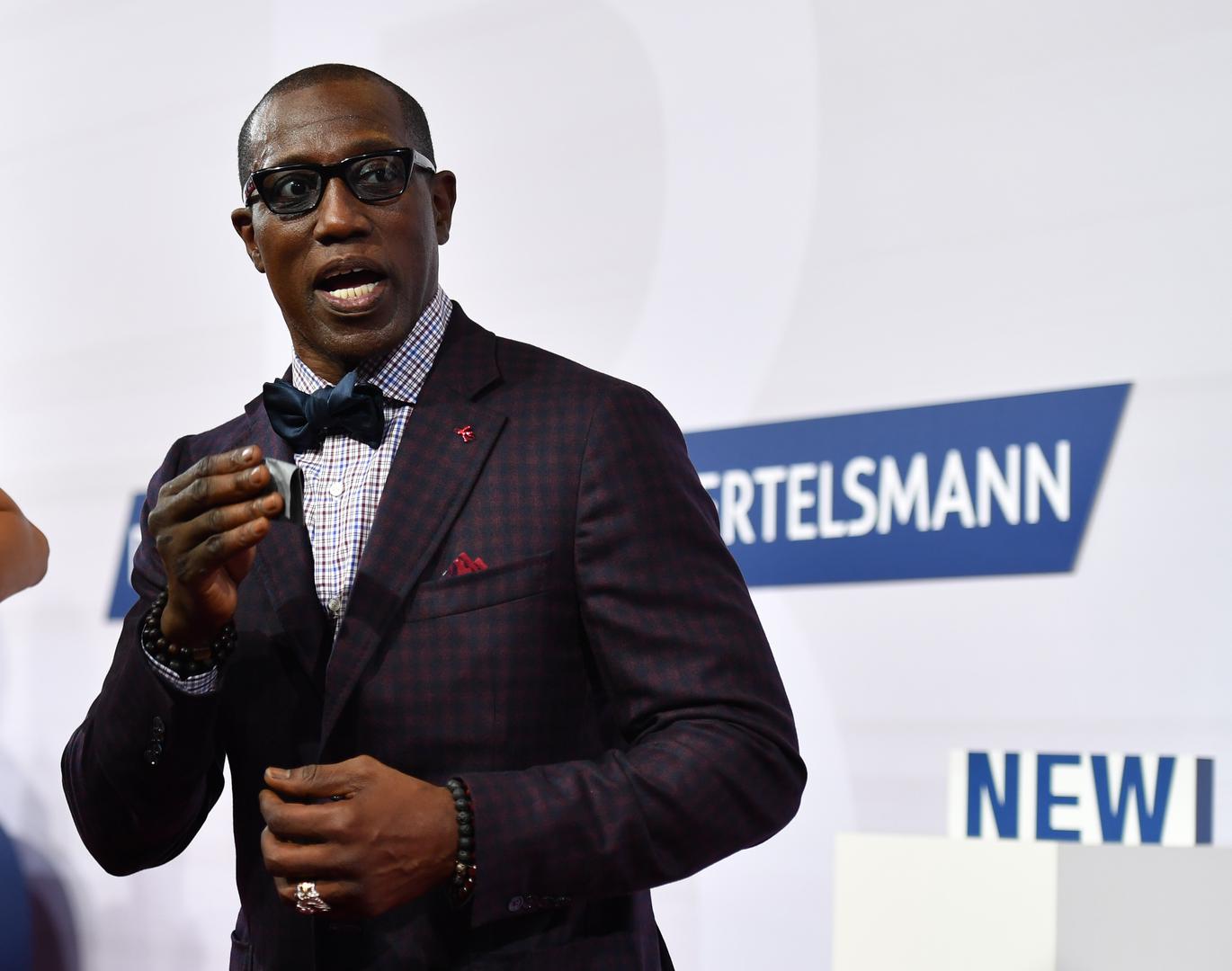 Wesley Snipes ima možda najgoru priču o bankrotu. Glumac nije plaćao porez punih deset godina i zbog toga je završio tri godine u zatvoru, a kasnije je  premješten u kućni pritvor.