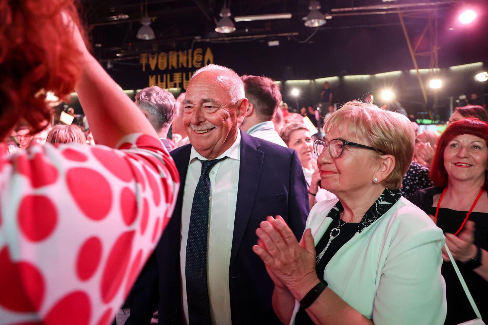 Zagreb: Roditelji Tomislava Tomaševića u Tvornici prate rezultate