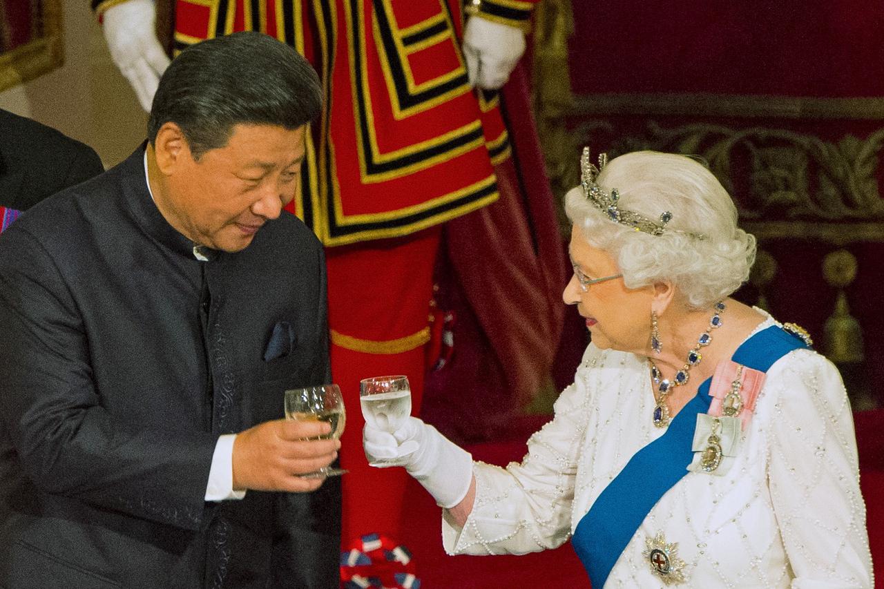 Xi Jinping i Elizabeta II.