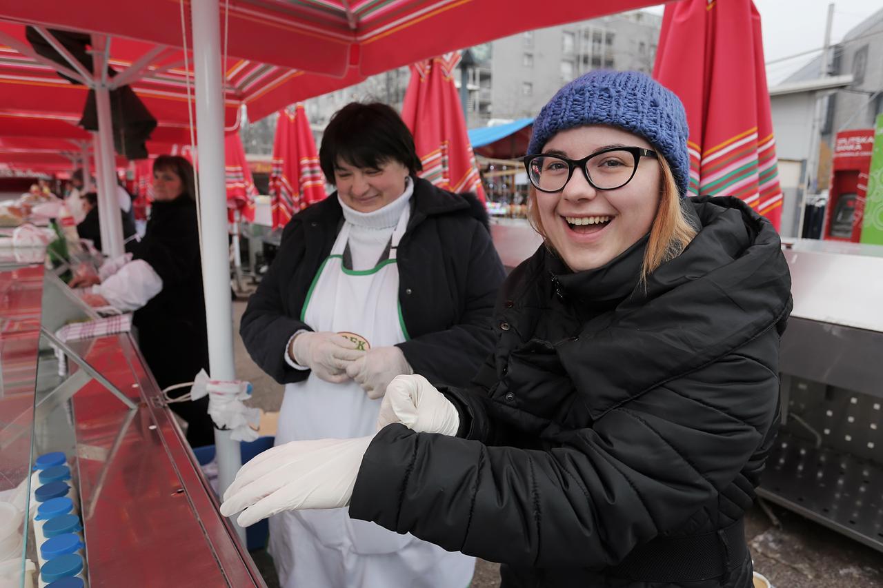 15.12.2015., Zagreb - Reportaza o prodaji na placu kod  Kvaternikovog trga. Stand sa sirom kumice Stefice Loncar iz Bedenice.  Photo: Tomislav Miletic/PIXSELL